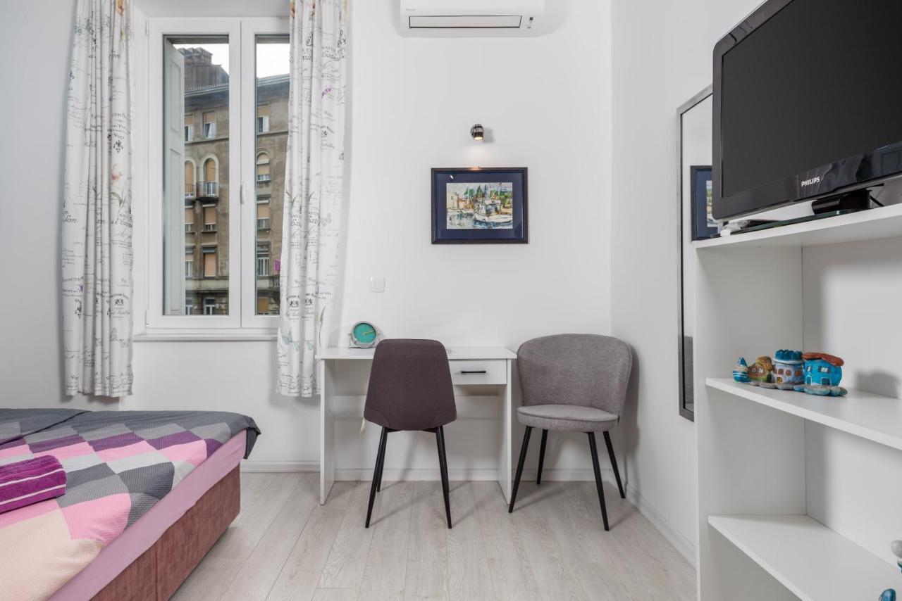 Studio Apartments Fran'S Rijeka Ngoại thất bức ảnh